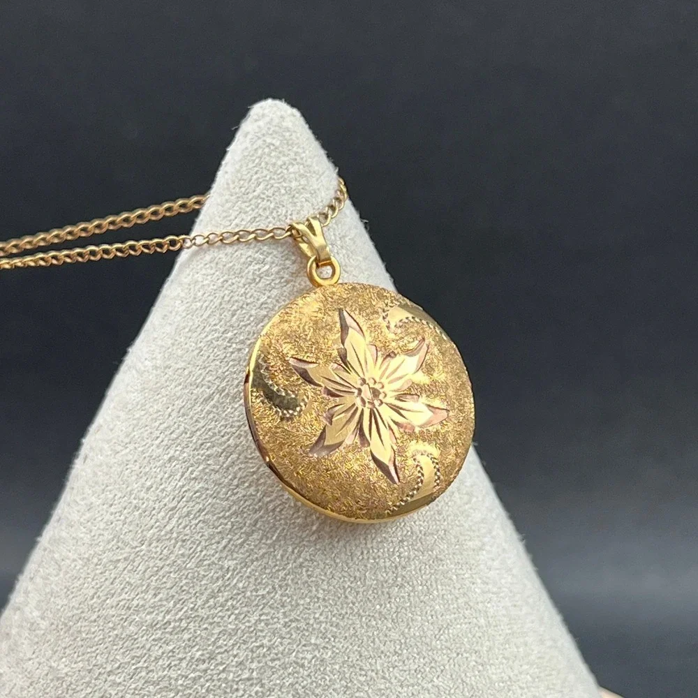 Vintage Locket Necklace Floral‎ Senior Award 12KT Gold Filled Chain Marathon 18